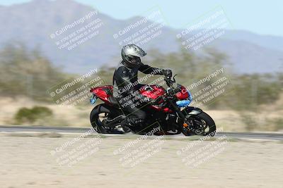 media/Dec-01-2025-Moto Forza (Mon) [[2daa91e15f]]/3-Beginner Group/Session 2 (Turn 7 Inside Pans)/